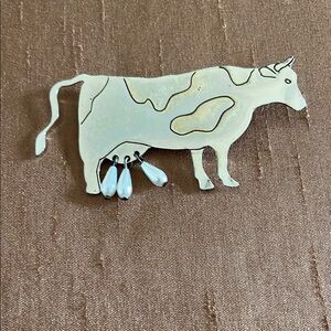 Charming Cow Brooch in sterling with Dangling Accents